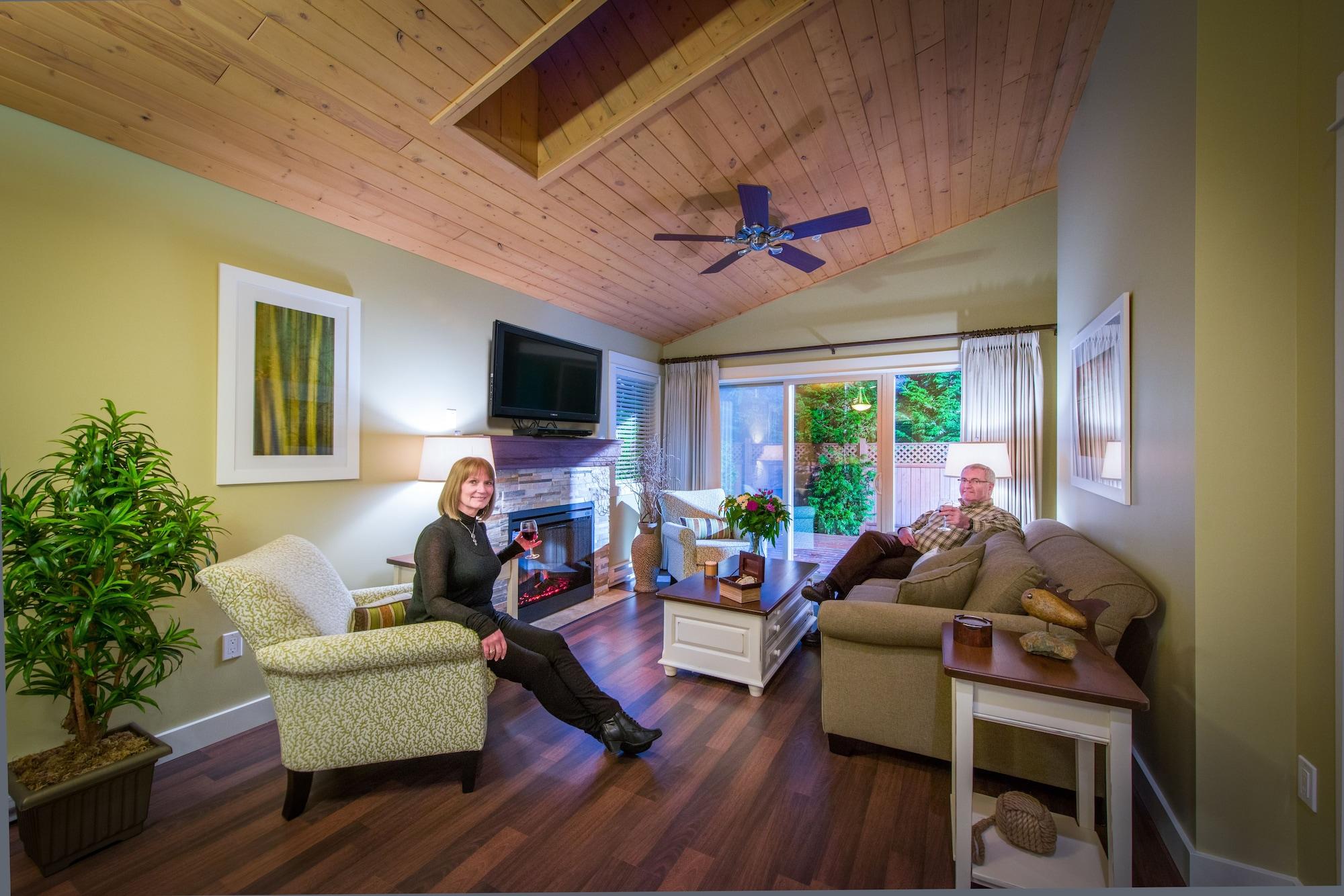Oceanside Village Resort Parksville Dış mekan fotoğraf
